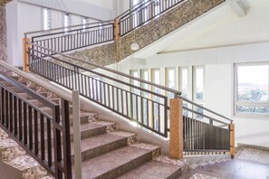 Staircase - RedDoorz Plus @ Surapati 2 (Bandung)