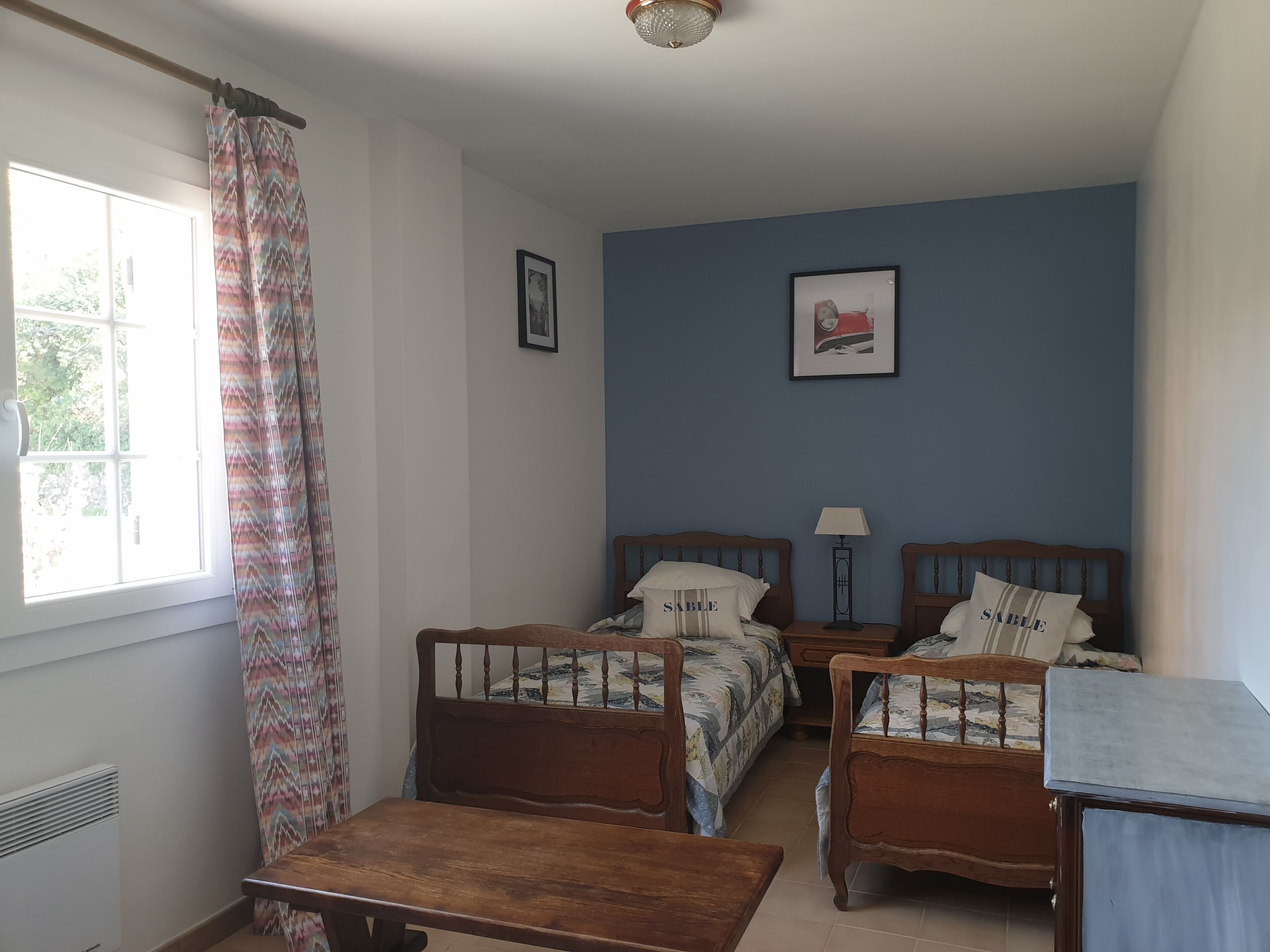 2 chambres, fer et planche à repasser, Wi-Fi gratuit, draps fournis