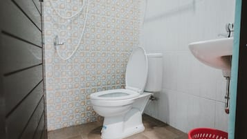 Phòng đôi | Phòng tắm | Buồng tắm vòi sen, đồ dùng nhà tắm miễn phí, khăn tắm