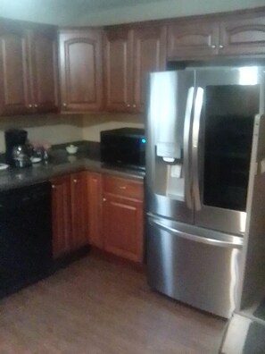 Fridge, microwave, oven, stovetop - A touch of comfort where comfort is expected (Nashville)