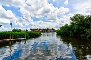 Unclassified image, 3 of 21, button