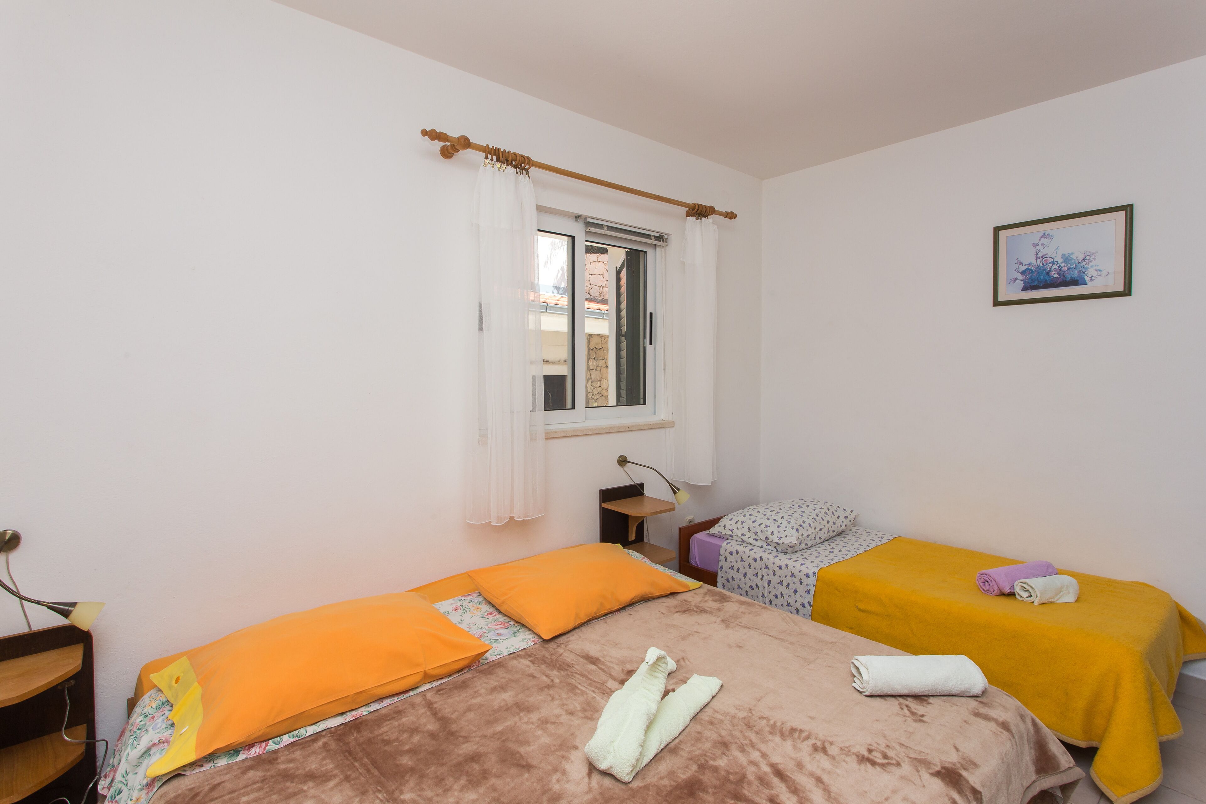 1 chambre, accès Internet, draps fournis
