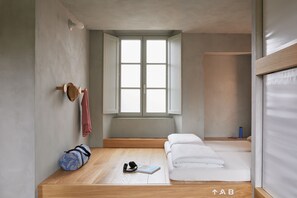 家庭房, 独立浴室 (Sestupla) | 床单、轮椅无障碍