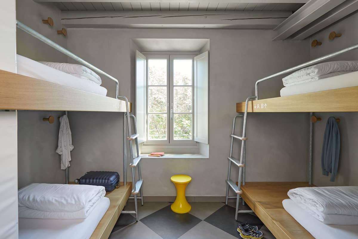 Ropa de cama y acceso para silla de ruedas
