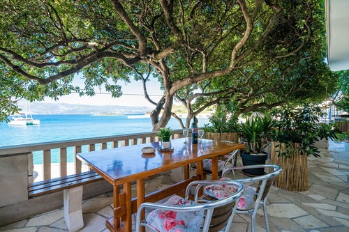 Apartments Nikolina (LU) - Apartment mit 2 Schlafzimmern und Terrasse