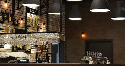 AZUL Hotel & Restaurant