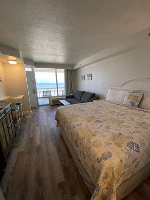 Iron/ironing board, free WiFi, bed sheets, wheelchair access