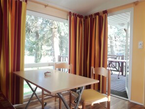 Classic Mobile Home | Living area