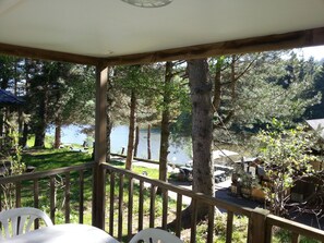 Mobile Home, Terrace | Lake view - Camping de Fléchat (Orcival)