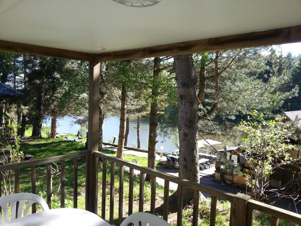 Casa rodante, Terraza | Vista al lago