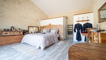 Insonorización, cunas gratuitas, wifi gratis y ropa de cama