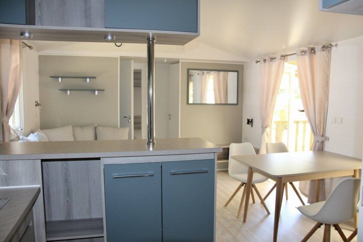 Koawa Pavillon Comfort | Private kitchen | Coffee/tea maker, microwave, stovetop, cookware/dishes/utensils