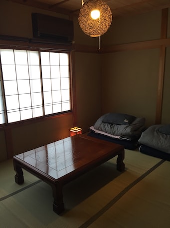 Japanese Style Room for Four Guests | Living room. Guest house daisho oshiro asobi