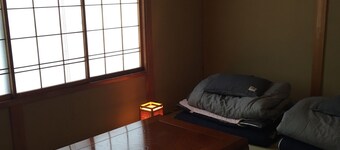 Guest house daisho oshiro asobi