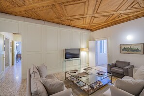 Fernseher, DVD-Player