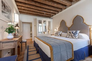 4 dormitorios, tabla de planchar con plancha, wifi gratis y ropa de cama