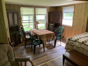 2 chambres, accès à Internet, literie fournie