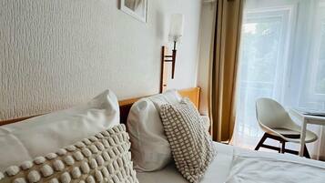 Standard Double Room, Private Bathroom, Courtyard View | 1 bedroom