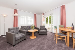 Suite | Living area