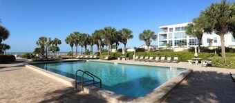 Horizons West #C-3 on Siesta Key 2 Bedroom Villa Beachside at Horizons West