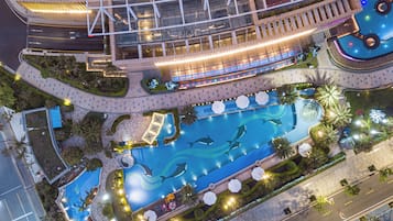 Piscina interna, piscina externa