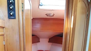 Mobile Unterkunft, 3 Schlafzimmer, Terrasse | 3 Schlafzimmer, Zimmersafe, kostenloses WLAN, Bettwäsche