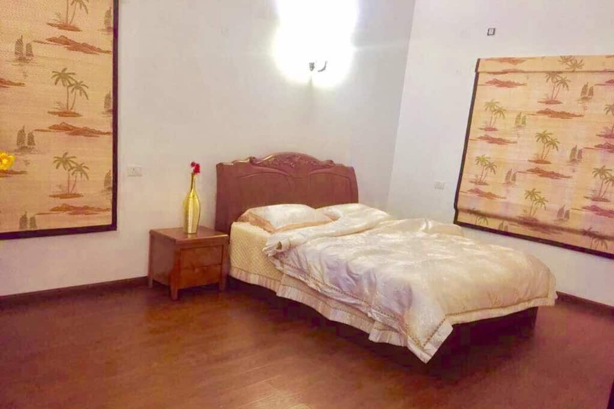 Deluxe Cottage | Soundproofing, rollaway beds (surcharge), WiFi (free)