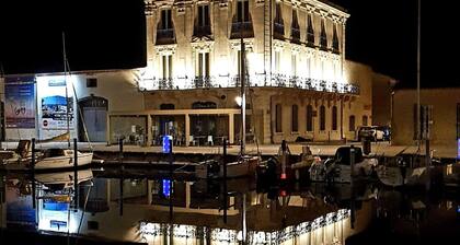 Studio LE COLONEL, cĆurđdu beau village de Marseillan au bout du Canal du Midi