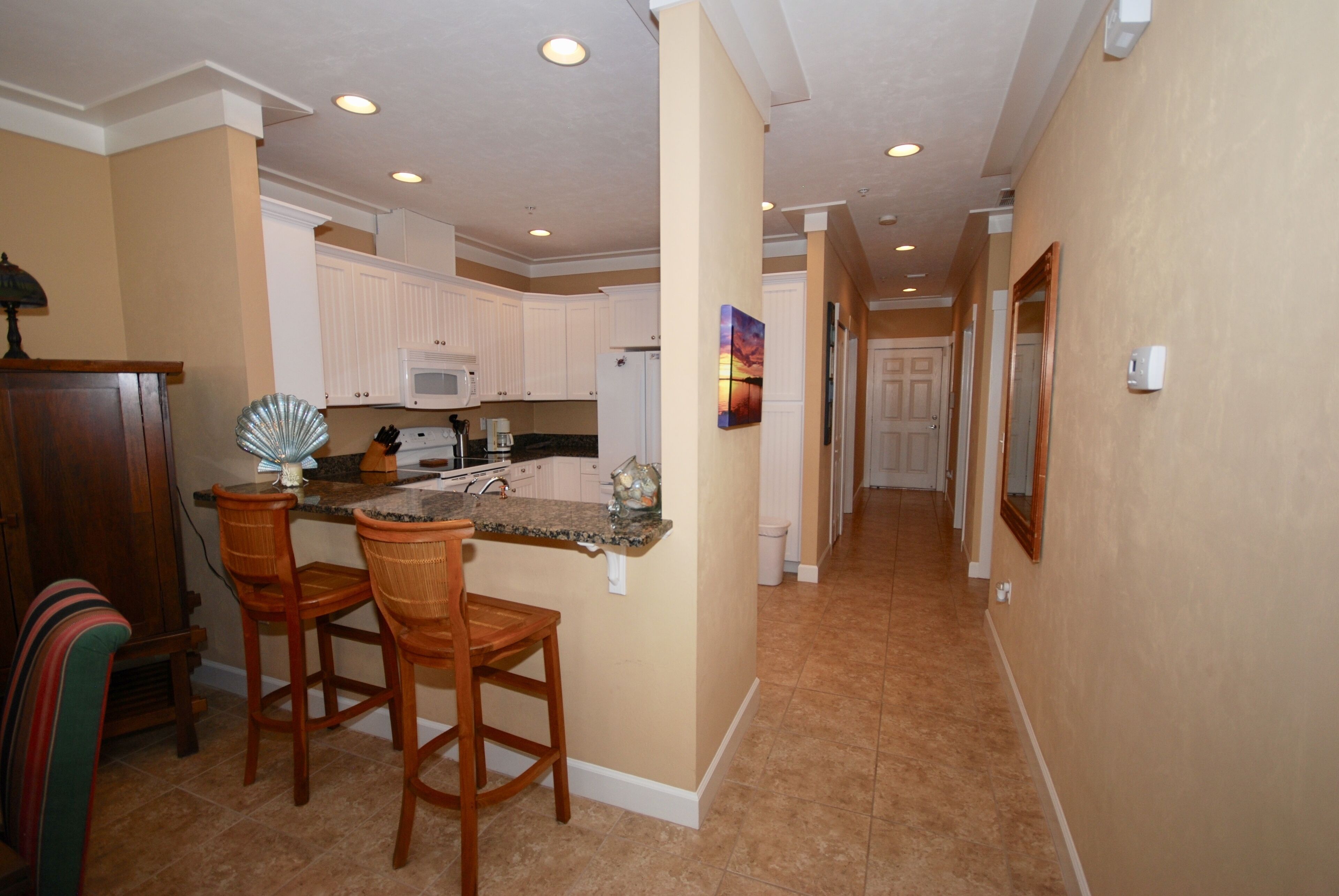 冰箱、微波炉、烤箱、炉灶