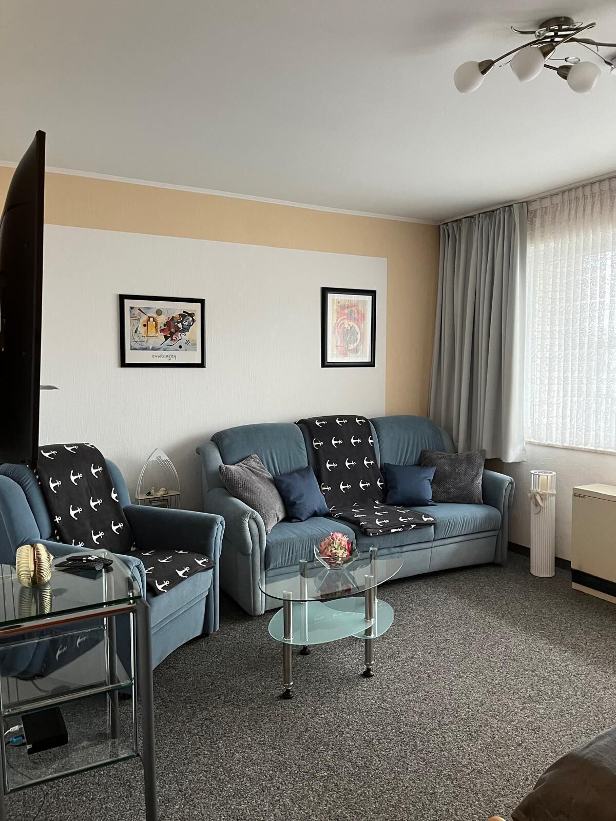 Smart TV, DVD player