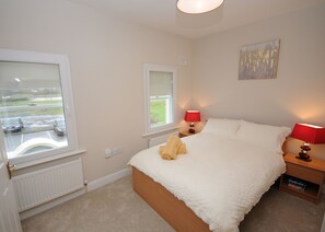 Room - College Crescent (Galway)
