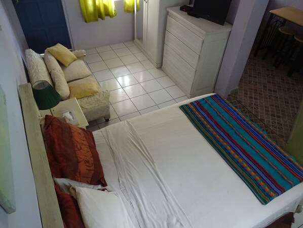 Schreibtisch, Bügeleisen/Bügelbrett, WLAN, Bettwäsche