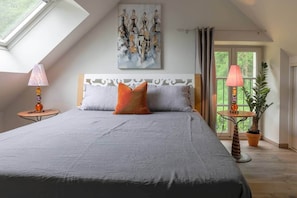 2 bedrooms, iron/ironing board, WiFi, bed sheets - Country House - garden terrasse and access to pool (Continvoir)