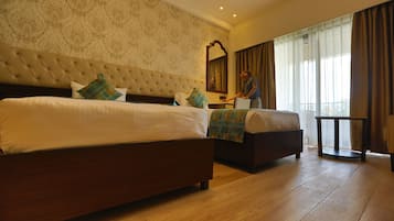 Executive Room | Egyptian cotton sheets, premium bedding, down duvets, memory-foam beds