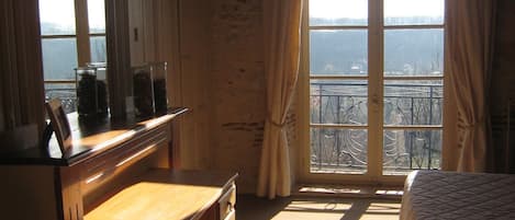 Classic Double Room, Ensuite (Chambre Balcon)