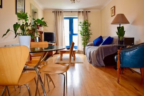 Apartment (2 Bedrooms) - 2 Bedroom Apartment Beside Merrion Square (Dublin)