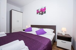 1 bedroom, Internet, bed sheets - Villa Roza - One-Bedroom Apartment with Balcony (Mokosica)