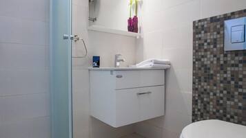 Hair dryer, towels