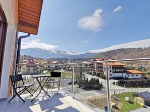 إطلالة من الشرفة