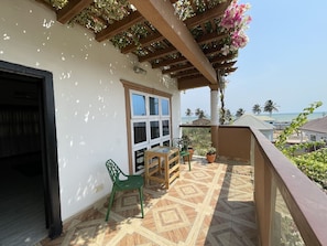 Executive Suite, Awarefo | Terrace/patio - Accruase Paradise (Prampram)