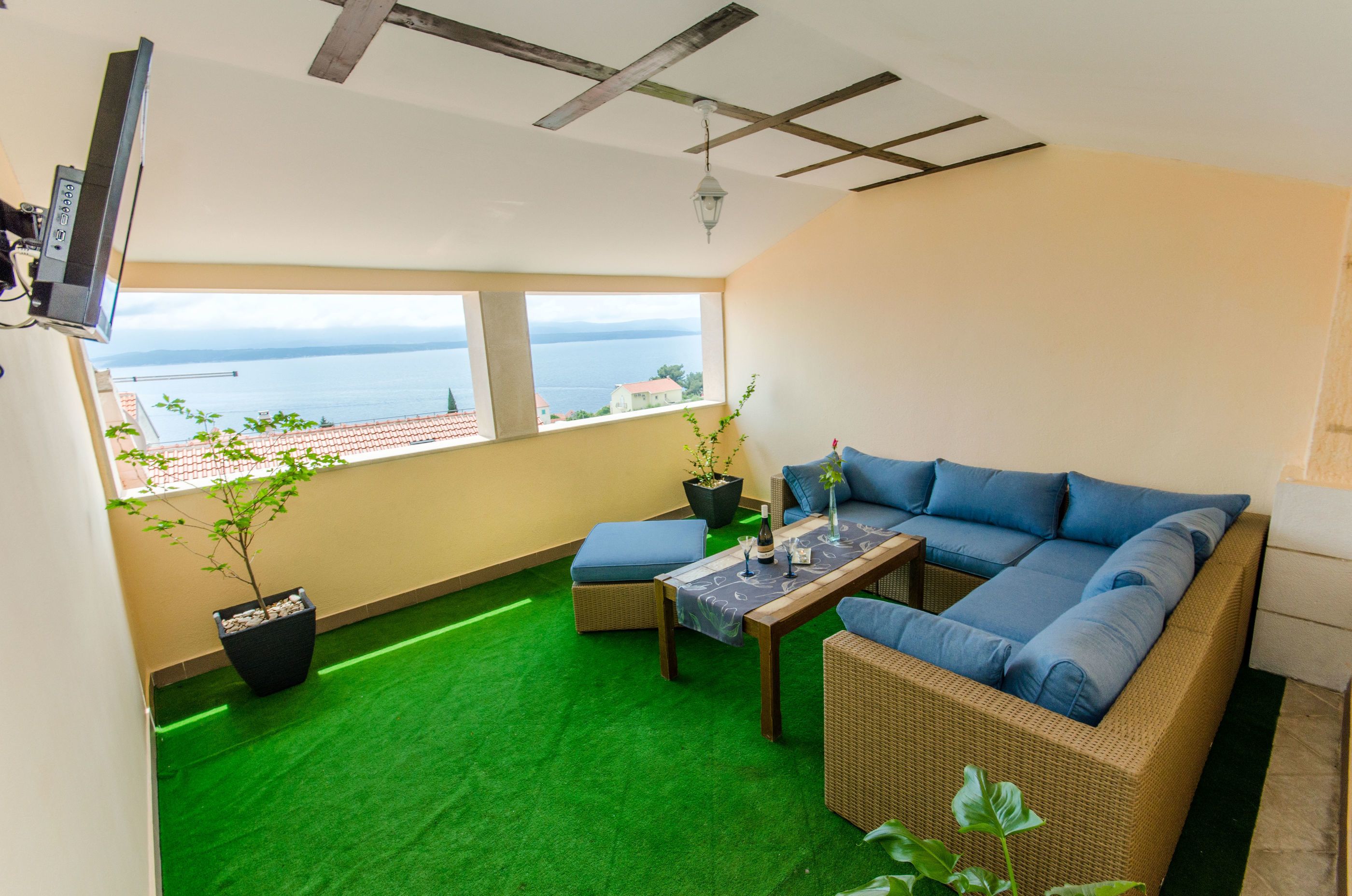 Apartment (A3) | Balcony