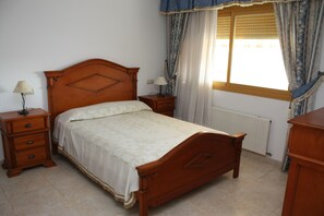 3 camere, ferro/asse da stiro
