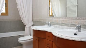 Bathtub