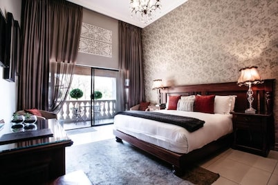 Tramonto Boutique Hotel