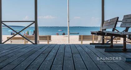 Southampton Relax by the pool or walk to The Bay Beach