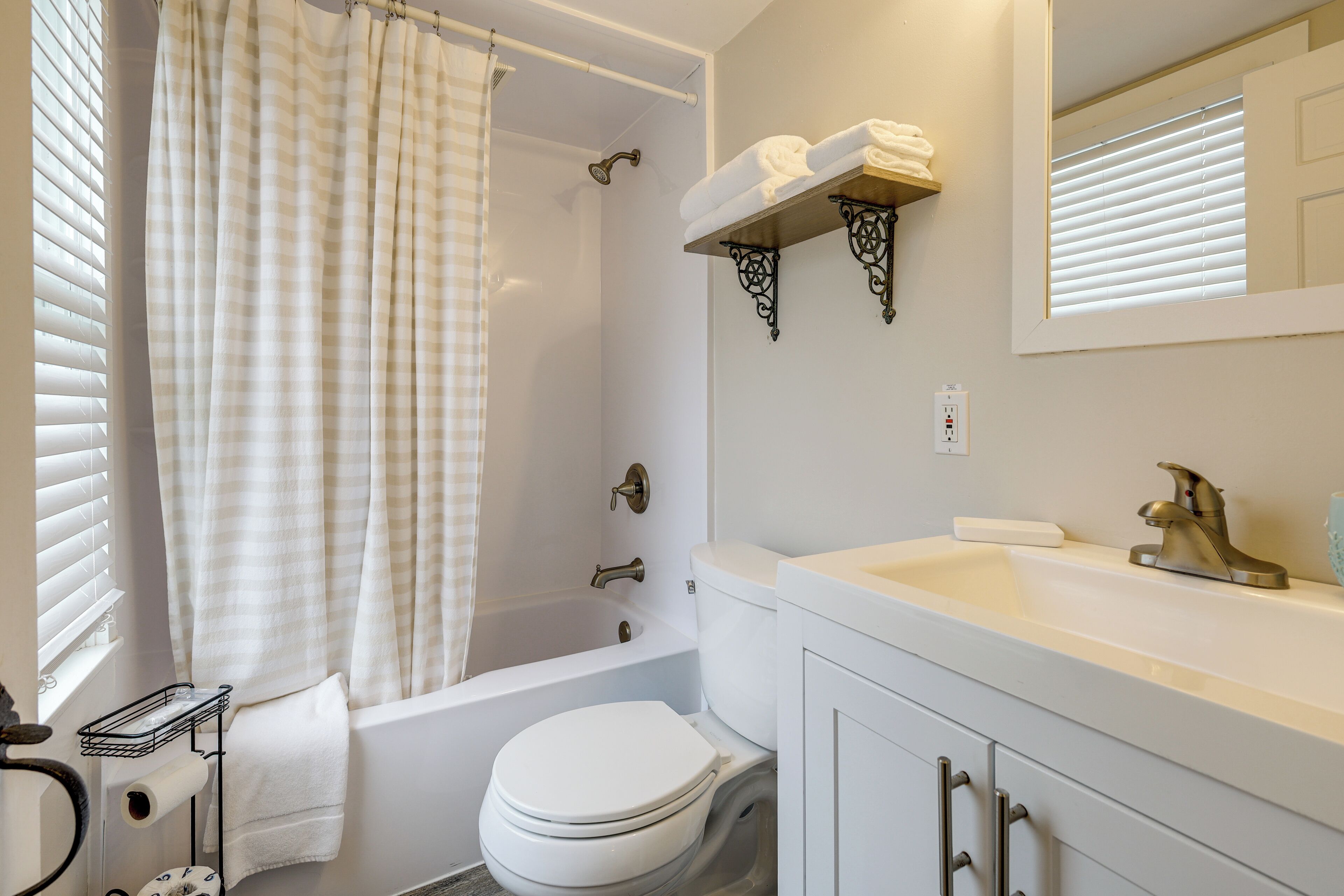 Hair dryer, towels