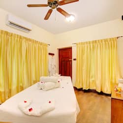Sauna, steam room, body treatments, deep-tissue massages