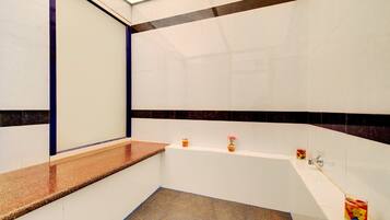 Sauna, baño de vapor y tratamientos corporales