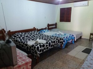 Minibar, desk, blackout curtains, free WiFi - Pousada Asa Branca (Piranhas)