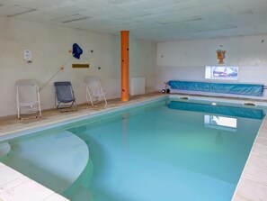 Pool - Spacious cottage with private pool and pets allowed in Saint-Priest-la-Prugne (Saint-Priest-la-Prugne)